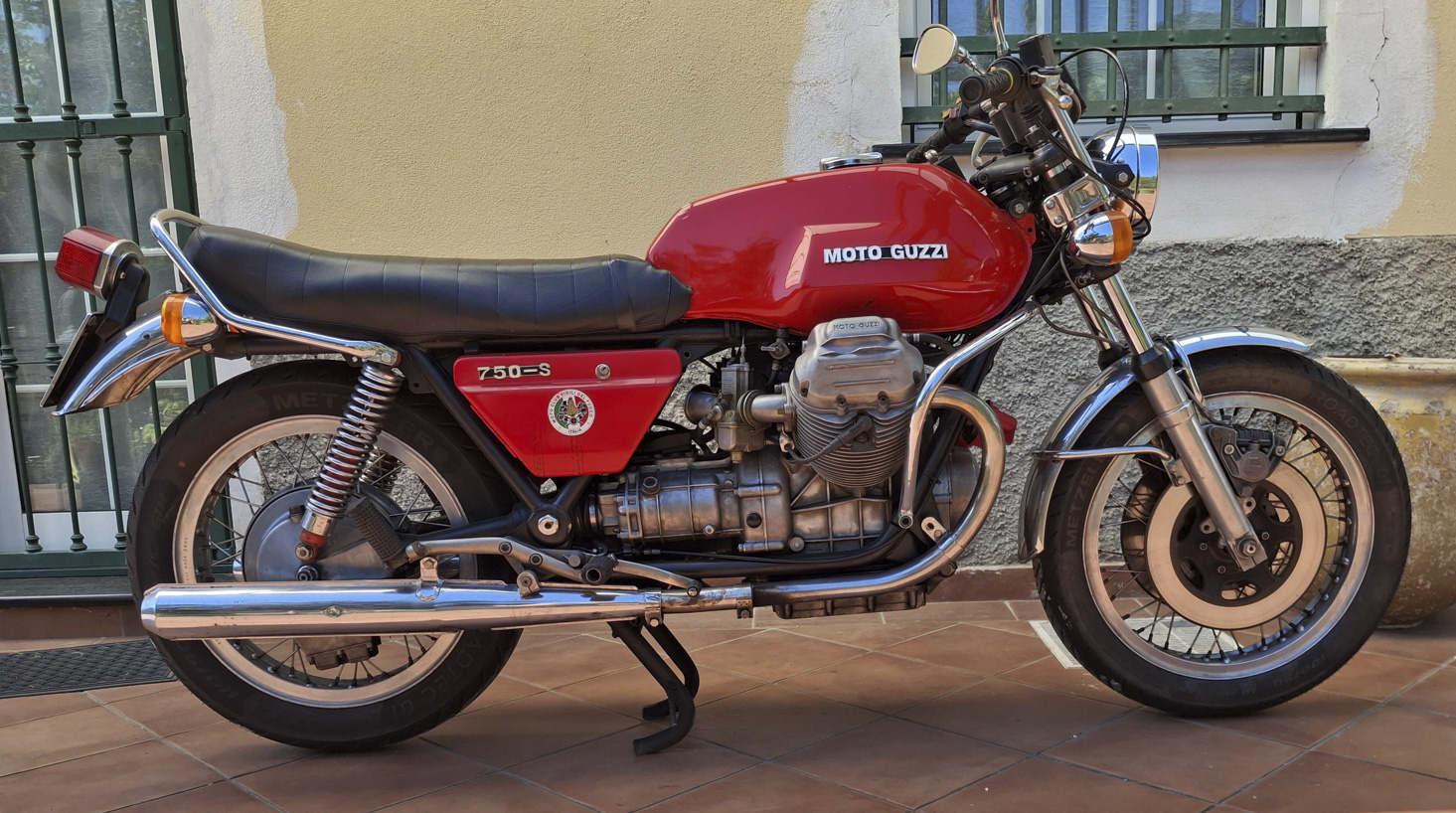 Moto Guzzi V7 Sport 1974 v71